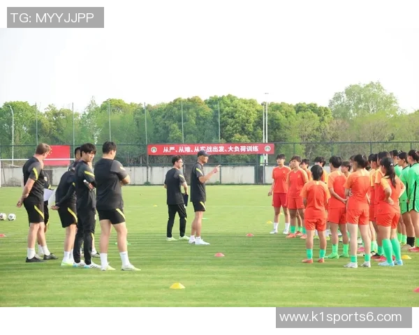 上海市足球协会推动本地足球发展助力青少年培养与职业联赛提升 上海市足球协会推动本地足球发展助力青少年培养与职业联赛提升