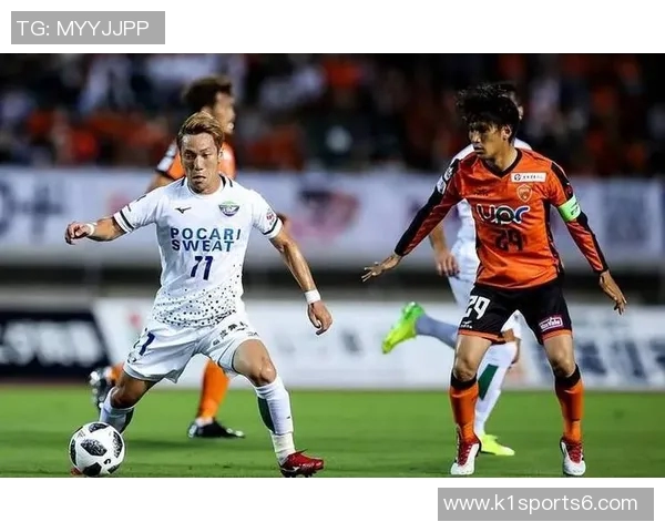 爱媛FC与町田泽维亚的精彩对决展现了日本足球的魅力与激情 爱媛FC与町田泽维亚的精彩对决展现了日本足球的魅力与激情